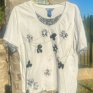 Korey white and black top